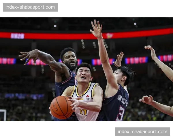 浙江广厦主场力克深圳,总比分2-1艰难晋级 浙江广厦主场力克深圳,总比分2-1艰难晋级