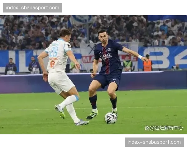 法国国家德比爆发冲突，马赛与巴黎圣日耳曼共三人被罚下场